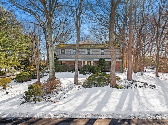 Backyard, Exterior, Facade, Brick Facade, Georgian