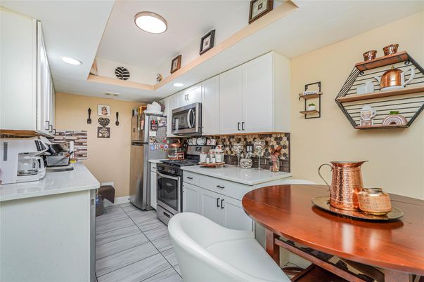 Interior, Kitchen, Recessed Lighting