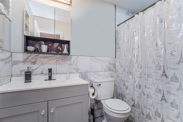 Bathroom, Interior, Marble Walls