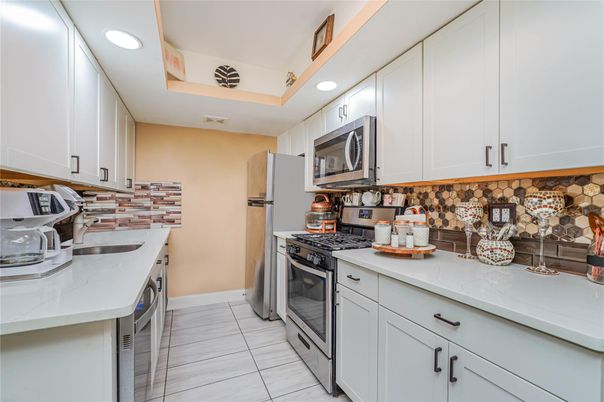 Interior, Kitchen, Recessed Lighting