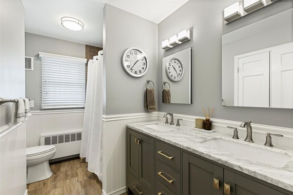 Bathroom, Dual Sink Vanities, Interior, Wood Texture Flooring