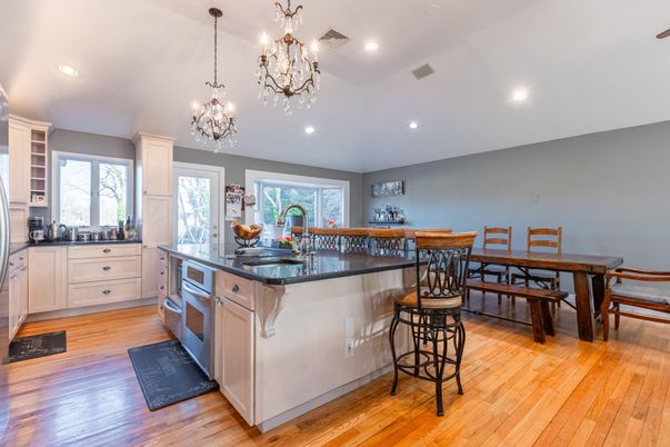 Chandelier, Dining room, Interior, Kitchen, Recessed Lighting, Wood Texture Flooring