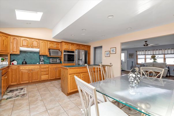 Dining room, Interior, Kitchen, Recessed Lighting, Stainless Steel Appliances