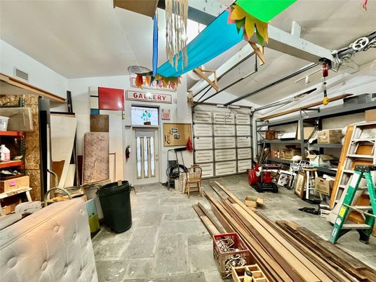 Garage, Interior