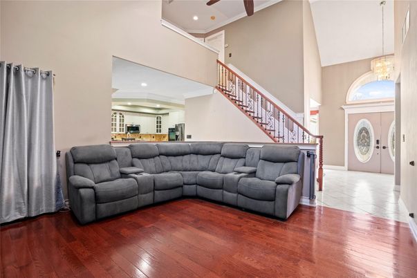 Interior, Kitchen, Living room, Pendant Lights, Recessed Lighting, Wood Texture Flooring