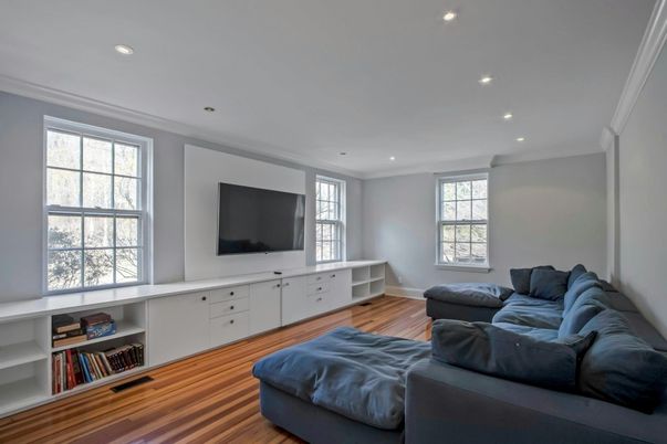 Interior, Living room, Recessed Lighting, Wood Texture Flooring