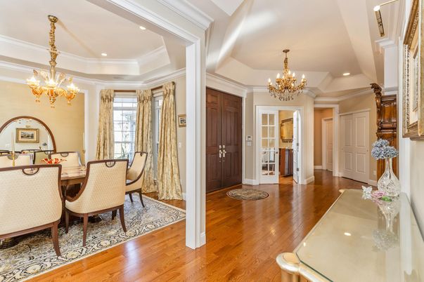 Chandelier, Dining room, Interior, Recessed Lighting, Wood Texture Flooring