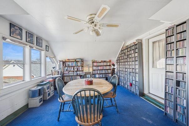 Dining room, Interior