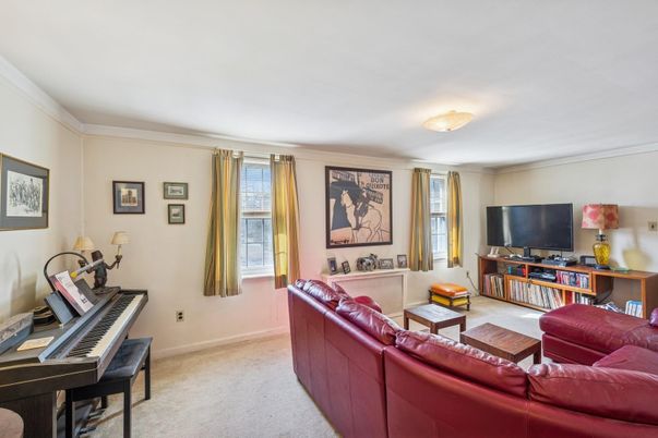 Interior, Living room, Piano