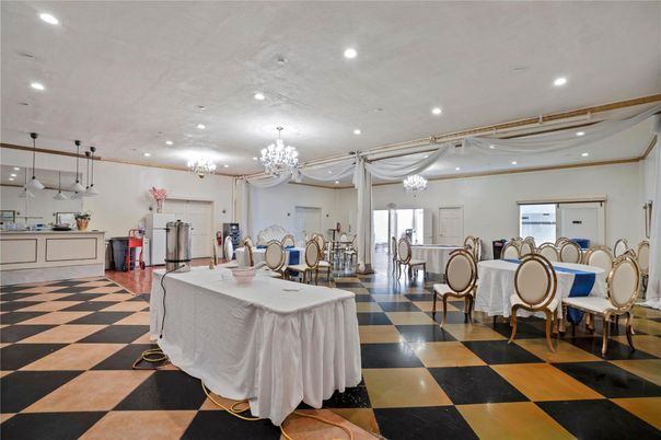 Chandelier, Interior, Kitchen, Pendant Lights, Recessed Lighting