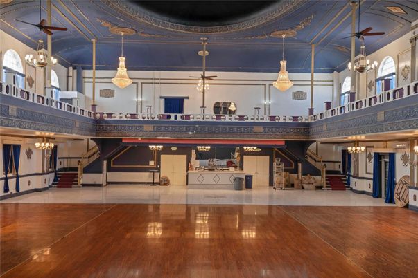 Chandelier, Interior, Wood Texture Flooring