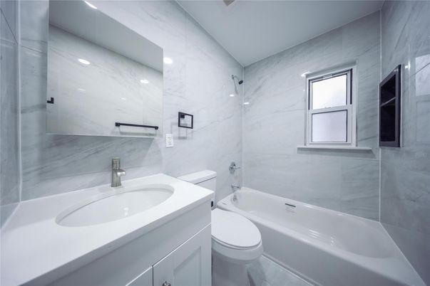 Bathroom, Interior, Marble Walls, Recessed Lighting