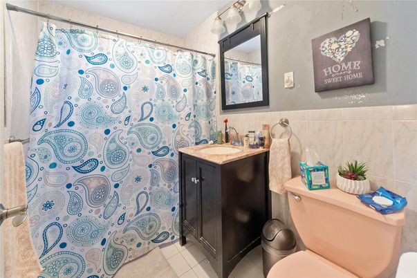Bathroom, Interior