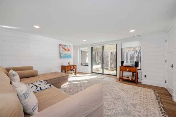 Interior, Living room, Recessed Lighting, Wood Texture Flooring