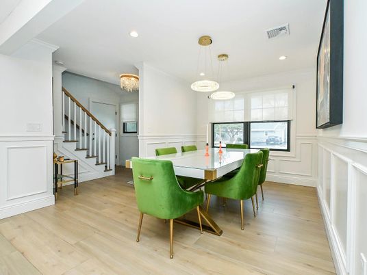 Chandelier, Dining room, Interior, Pendant Lights, Recessed Lighting, Wood Texture Flooring