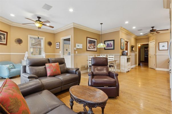 Interior, Living room, Pendant Lights, Recessed Lighting, Wood Texture Flooring