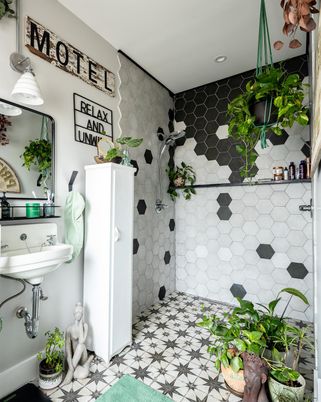 Bathroom, Interior, Recessed Lighting