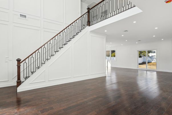 Interior, Recessed Lighting, Wood Texture Flooring