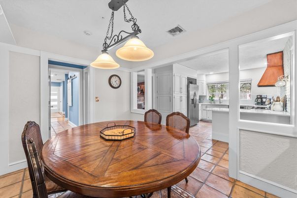 Dining room, Interior, Kitchen, Pendant Lights