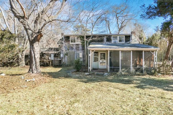Exterior, Facade, American Foursquare
