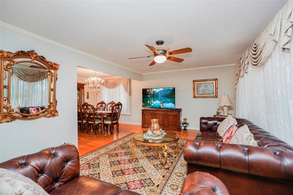 Chandelier, Dining room, Interior, Living room, Wood Texture Flooring