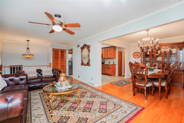 Chandelier, Dining room, Interior, Living room, Wood Texture Flooring