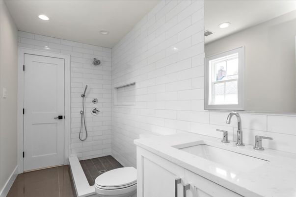 Bathroom, Interior, Recessed Lighting