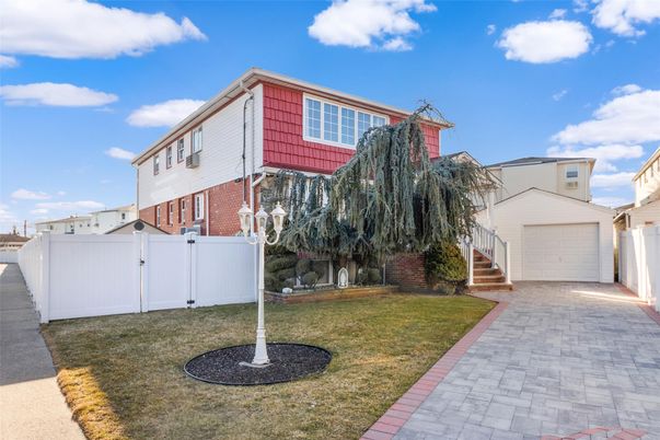 Detached Garage, Exterior