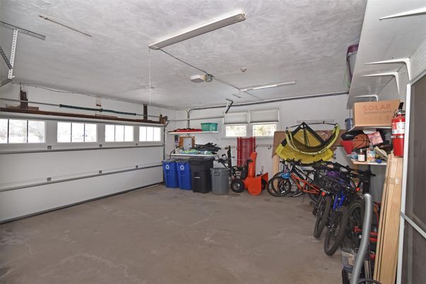 Garage, Interior