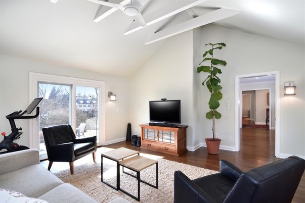 Fitness Equipment, Interior, Living room, Wood Texture Flooring
