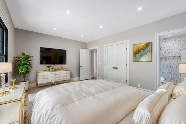 Bedroom, Interior, Recessed Lighting