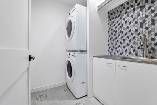 Interior, Utility Closets, Washer