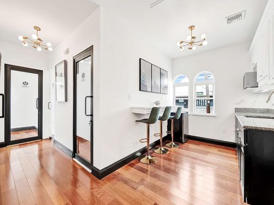 Interior, Pendant Lights, Wood Texture Flooring