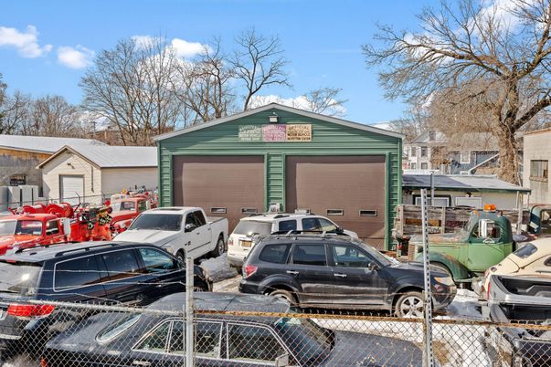 Detached Garage, Exterior