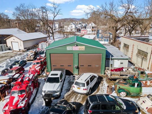Detached Garage, Exterior