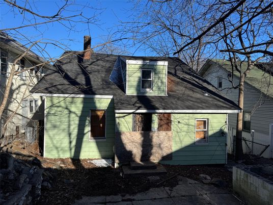 Exterior, Facade, Cape Cod