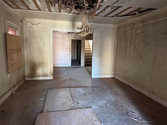 Chandelier, Empty room, Interior
