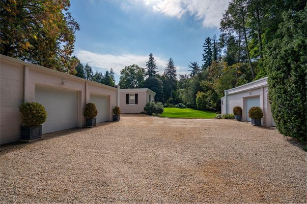 Backyard, Detached Garage, Exterior
