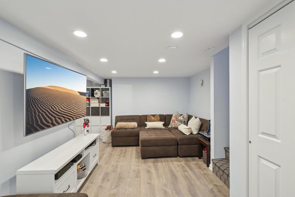 Interior, Living room, Recessed Lighting, Wood Texture Flooring