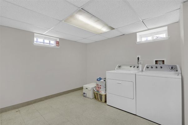 Interior, Washer