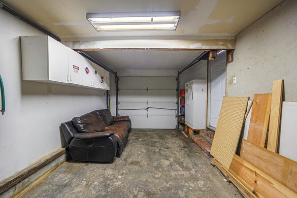 Garage, Interior