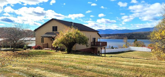 Exterior, Water