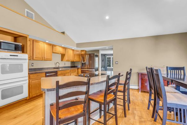 Dining room, Interior, Kitchen, Recessed Lighting, Wood Texture Flooring
