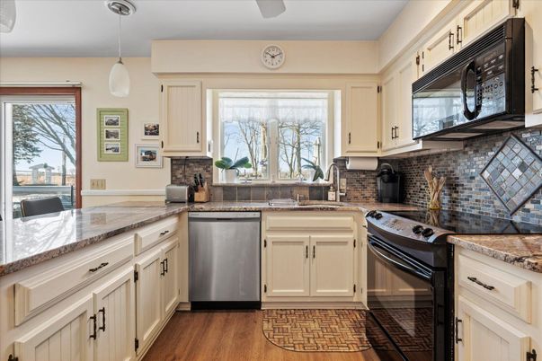 Interior, Kitchen, Pendant Lights, Stainless Steel Appliances, Wood Texture Flooring