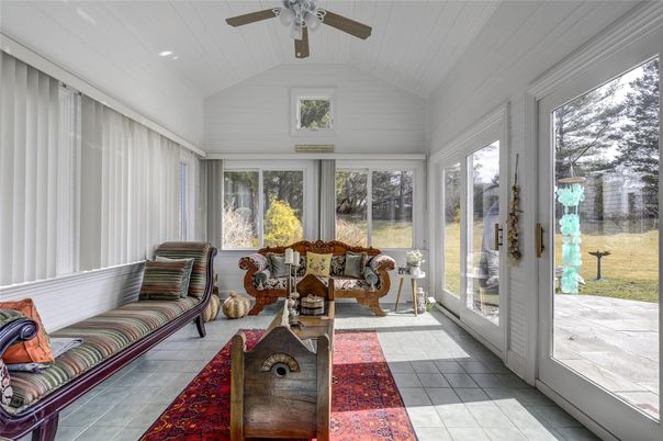 Interior, Living room, Recessed Lighting, Sun Room