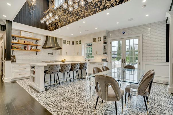 Chandelier, Dining room, Interior, Kitchen, Recessed Lighting, Stainless Steel Appliances, Wood Texture Flooring