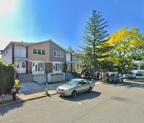 Exterior, Facade, American Craftsman