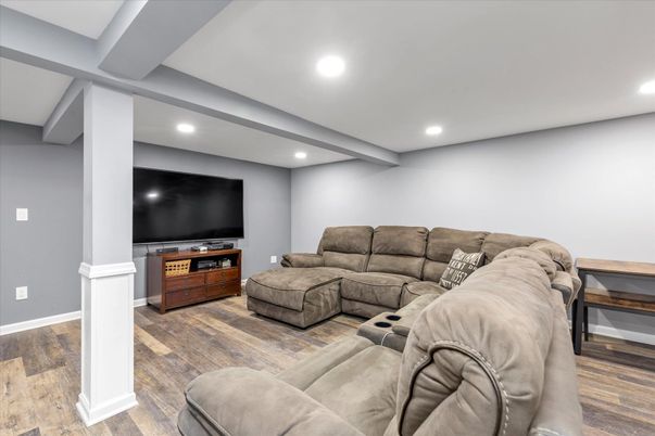 Interior, Living room, Recessed Lighting, Wood Texture Flooring