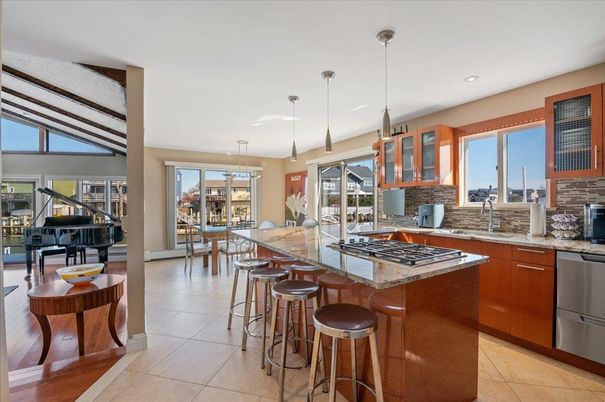 Dining room, Interior, Kitchen, Pendant Lights, Piano, Recessed Lighting, Stainless Steel Appliances