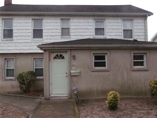 Exterior, Facade, Georgian